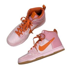 NEW Nike Men’s Dunk High size 10 Triple Pink UNICORN